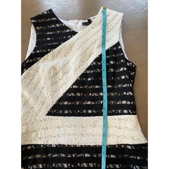 BCBGMAXAZRIA Dress Size 8 Dalia Mini Sheath White w/ Lace Detail Black White EUC - Picture 12 of 16